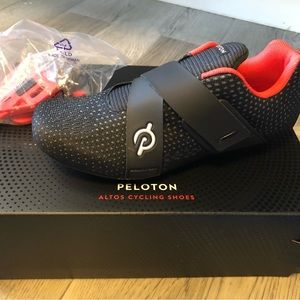 Brand new, in box Altos Cycling shoes